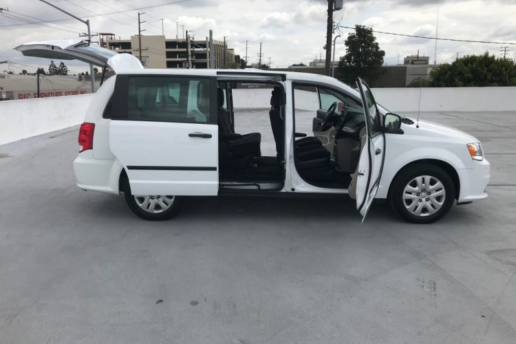 Station Wagon Rental & RV Rentals Travellers Autobarn USA