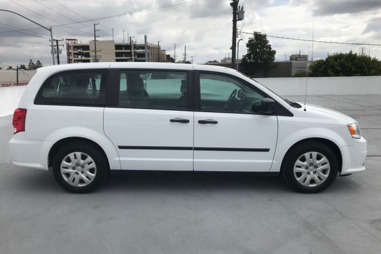 Station Wagon Rental & RV Rentals Travellers Autobarn USA