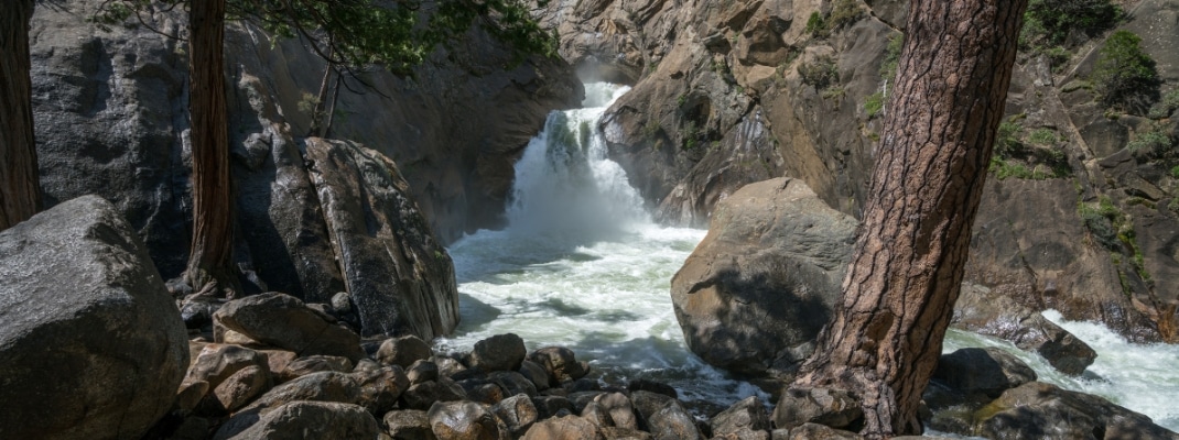 roaring river falls in kings canyon national park in the usa
