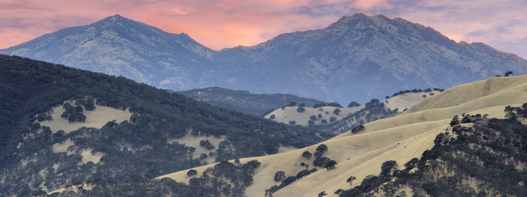 Sunset over Mt Diablo via Round Valley Regional Preserve. Contra Costa County, California, USA. 