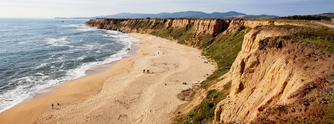 The Pacific Ocean coast and beach in Half Moon Bay, California. USA 