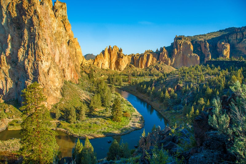 Smith Rock Rock Climbing Destination