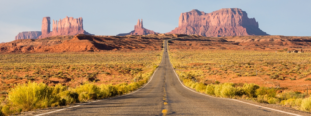 Road to Monument Valley