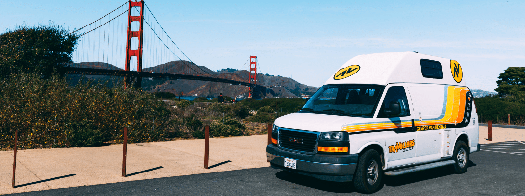 Campervan with view of Golden Gate Bridge, San Francisco