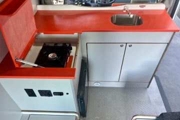 Campervan & RV Rental Los Angeles | Travellers Autobarn