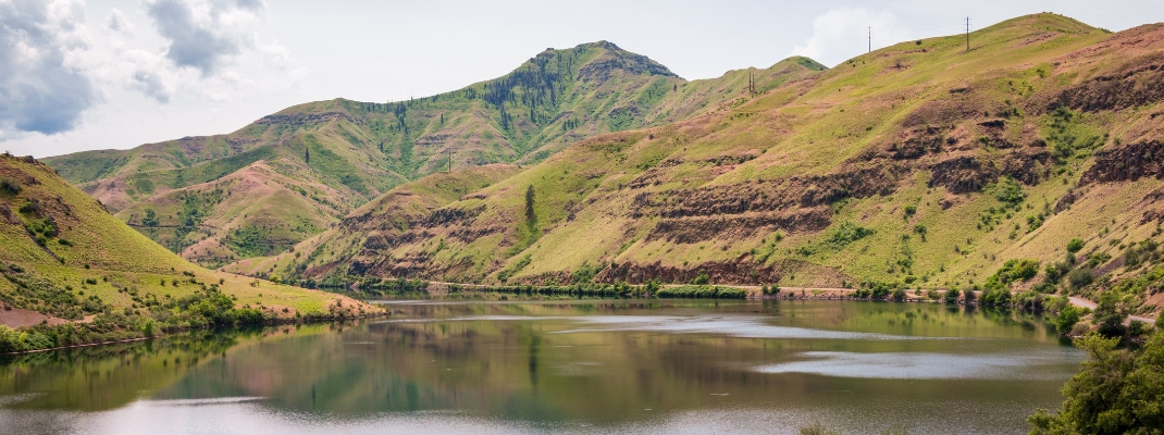 Snake River at Hells Canyon National Recreation Area in Oregon and Idaho, USA
