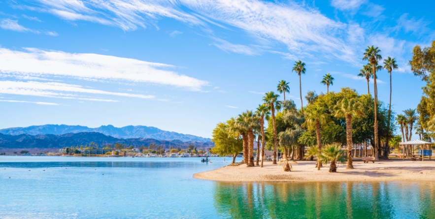Lake Havasu and turquoise-colored water in Havasu City, Arizona