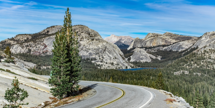 Tioga Pass Road through Olmsted Point, Yosemite National Park, California, USA.