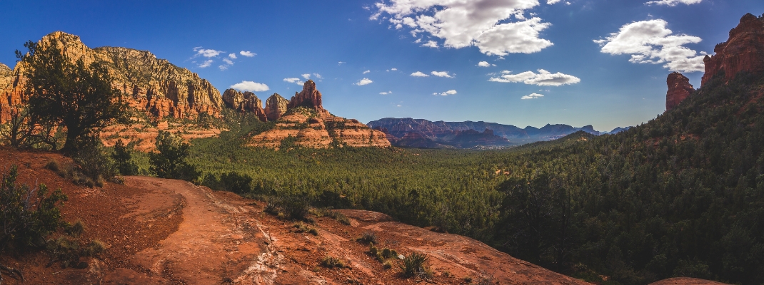 Red-Rock Secret Mountain Wilderness viewed from the Brins Mesa hiking trail, Coconino National Forest, Arizona